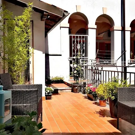 Alla Terrazza Di Corte Apartment *